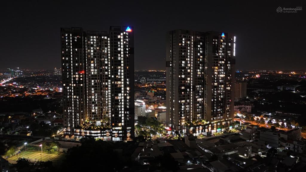Bán gấp trong tuần opal boulevard 2pn, 98m2 chỉ 4.05 tỷ( bao thuế phí), đông nam, gọi bộ 0981 244 ***