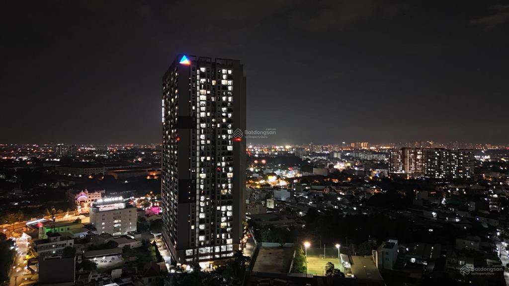 Bán gấp trong tuần opal boulevard 2pn, 98m2 chỉ 4.05 tỷ( bao thuế phí), đông nam, gọi bộ 0981 244 ***