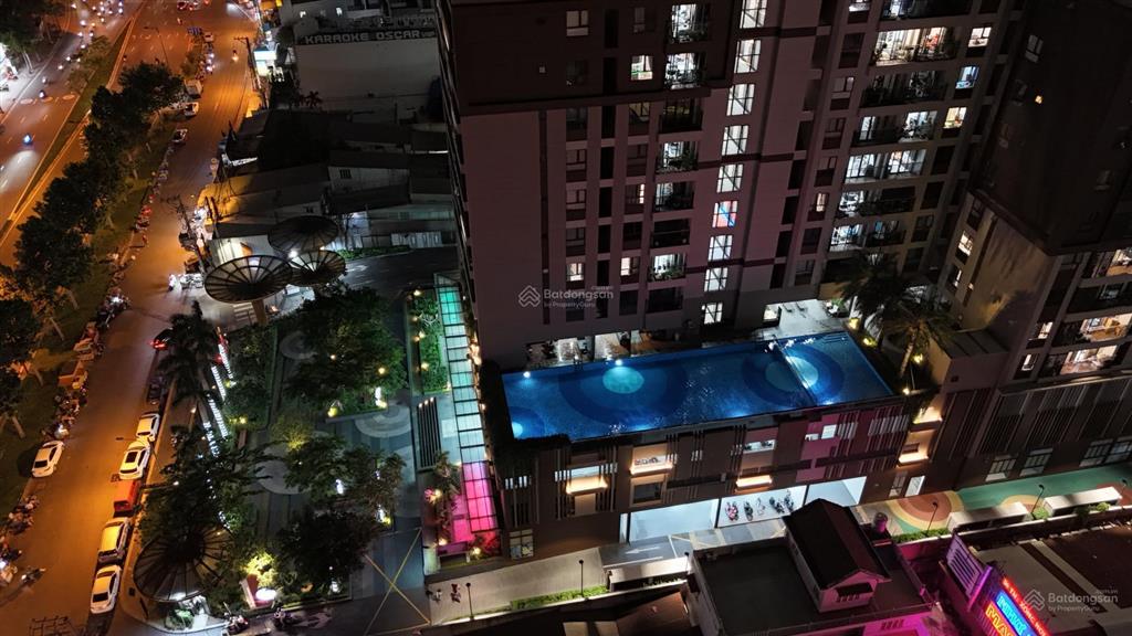 Bán gấp trong tuần opal boulevard 2pn, 98m2 chỉ 4.05 tỷ( bao thuế phí), đông nam, gọi bộ 0981 244 ***