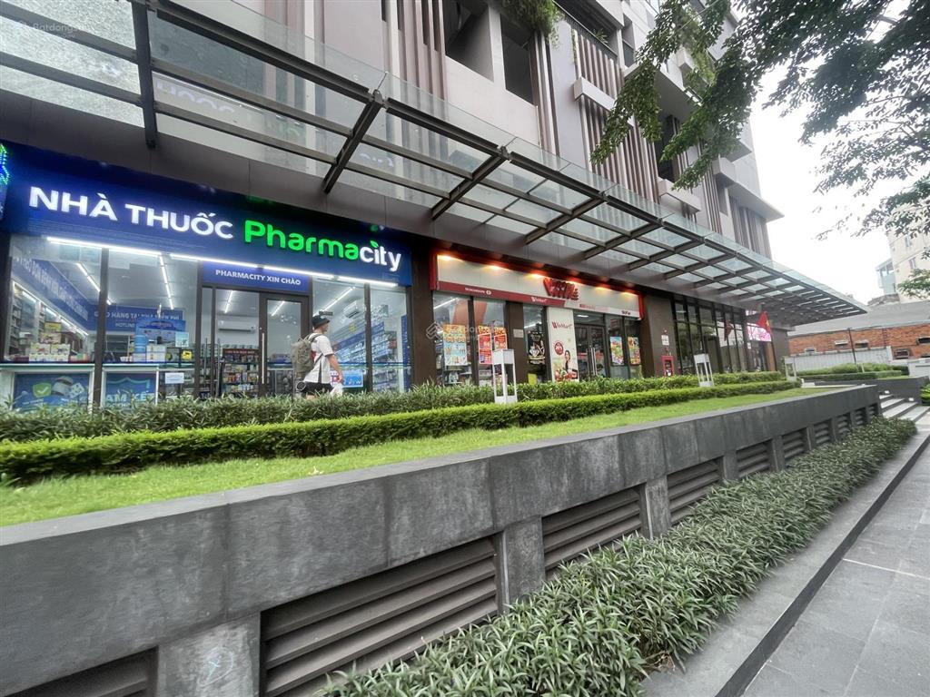 Cần tiền bán gấp 2pn opal boulevard 71,6m2 3,7 tỷ đông nam, sổ sẵn đăng là có, gọi bộ 0981 244 ***