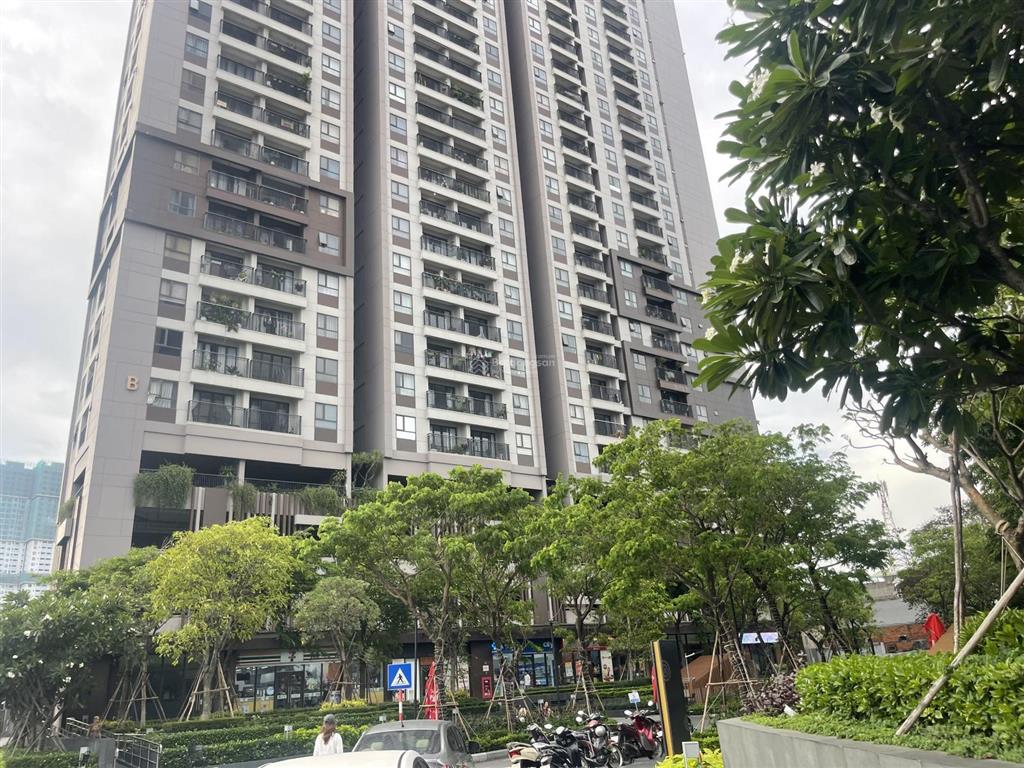Cần tiền bán gấp 2pn opal boulevard 71,6m2 3,7 tỷ đông nam, sổ sẵn đăng là có, gọi bộ 0981 244 ***