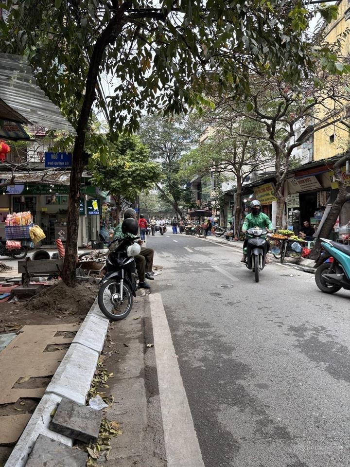 Nhà tập thể quỳnh mai 42m23,2 tỷvài bước ra phố