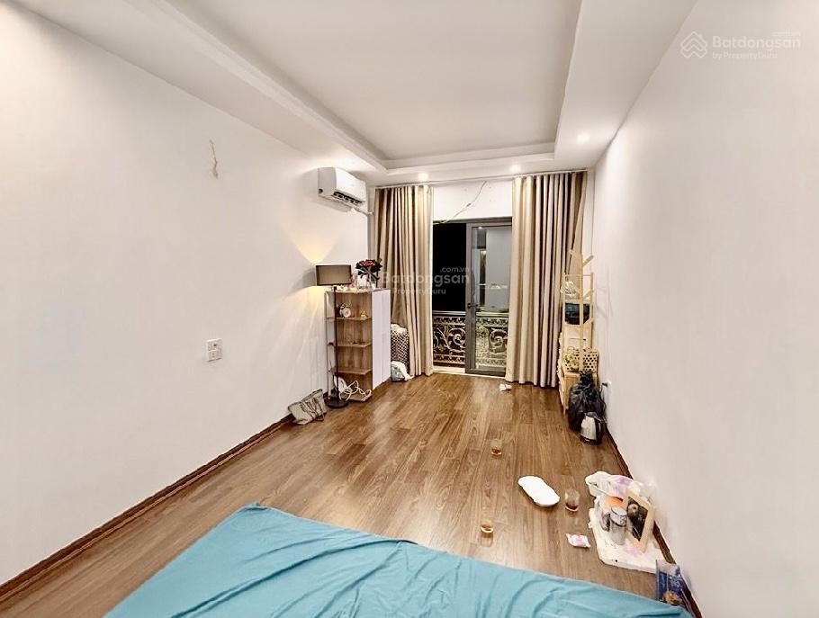 Siêu phẩm mặt phố hưng phúc 6 tầng thang máy ô tô tránh