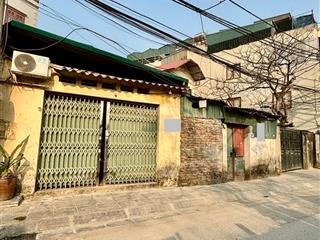 Nhà cấp bốn mặt phố sở thượng 192m27,9 tỷkinh doanh ô tô tránh