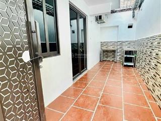 Hiếm tập thể tầng 1 mai động giá dưới 3 tỷ mặt tiền 6,5m  sân riêng  đẹp ở ngay!