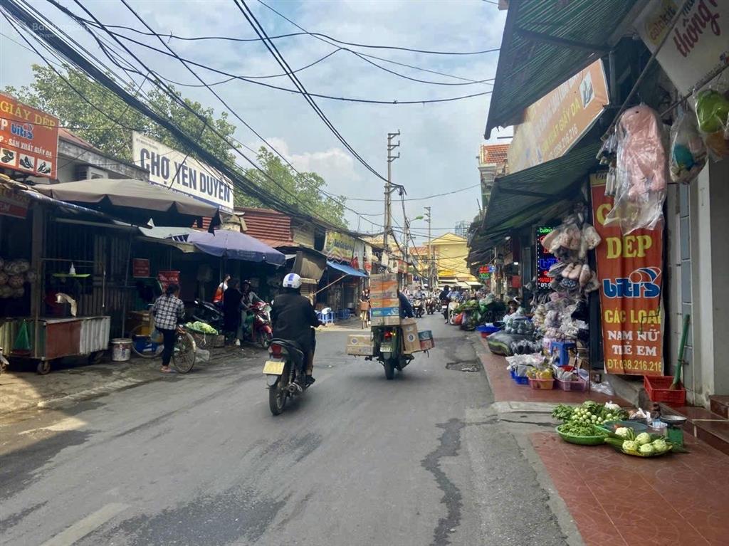 Nhà 5 tầng mới coong mặt phố yên duyên 40m2  14,3 tỷ  ô tô tránh