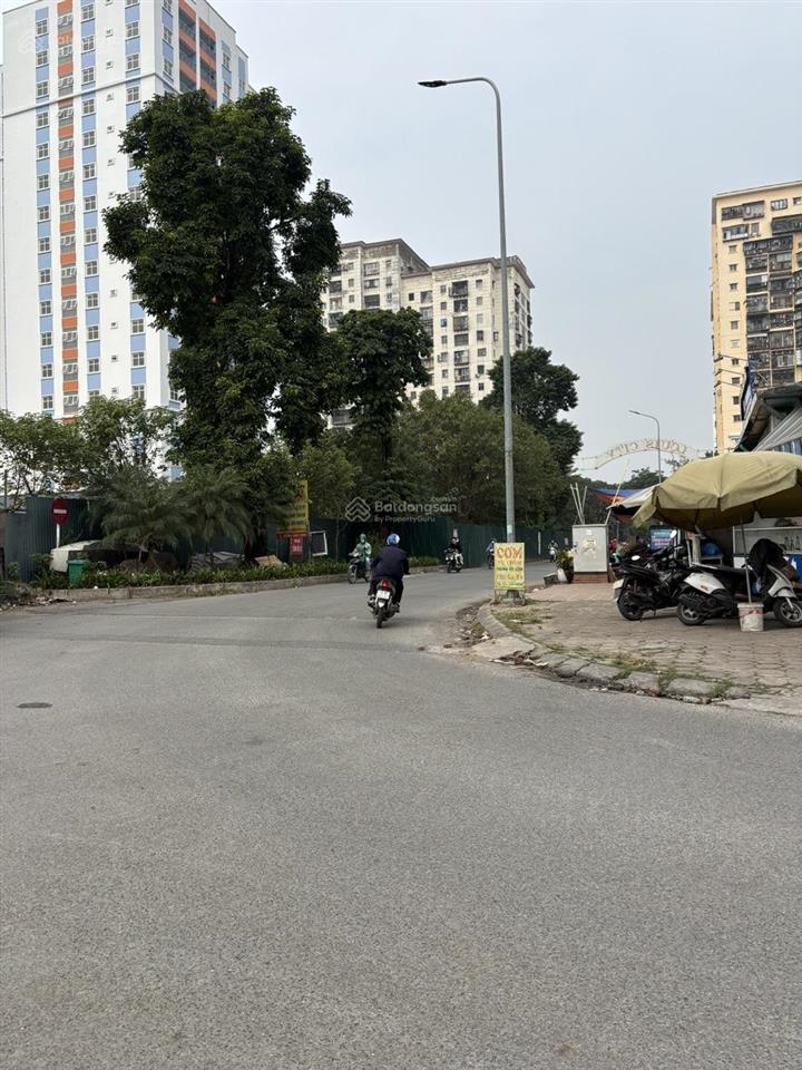 Siêu phẩm hoàng mai đất phân lô louis city  mặt tiền 8m  31,8 tỷ kinh doanh