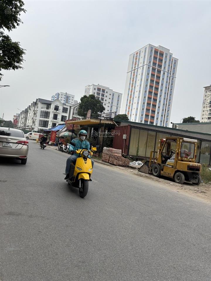 Siêu phẩm hoàng mai đất phân lô louis city  mặt tiền 8m  31,8 tỷ kinh doanh