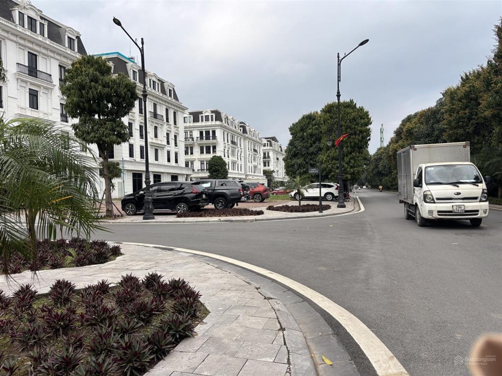 Đất liền kề louis city hoàng mai  107m2  31,8 tỷ  vị trí vàng  kinh doanh đắc địa