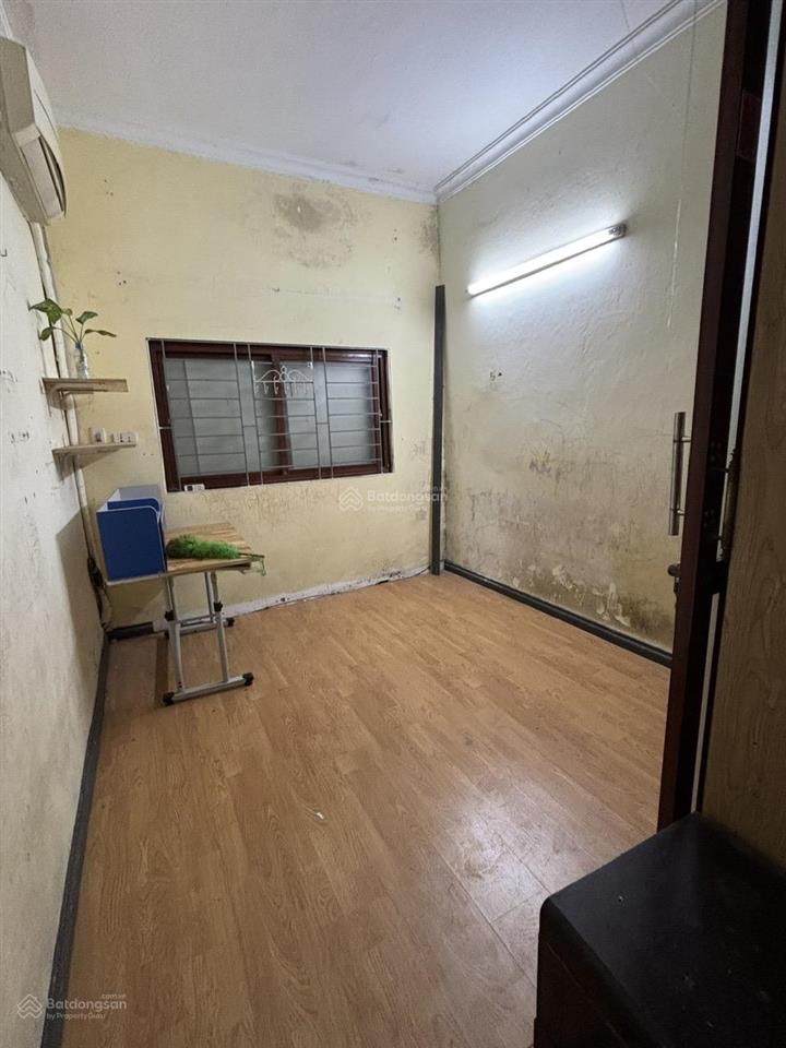 Nhà tô hoàng 22m2  5,5 tỷ 2 mặt ngõ thoáng  vài bước ra phố bạch mai