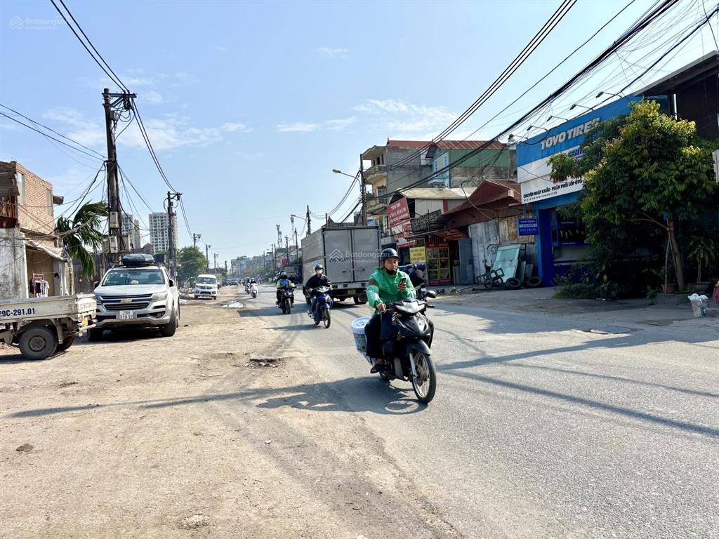 Nhà cấp bốn mặt đường tam trinh 166m2, giá 10 tỷ  phù hợp kho xưởng, kinh doanh