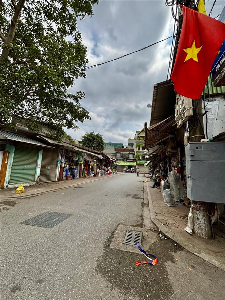 Nhà cấp 4 yên duyên  90m  20,5 tỷ view công viên mặt ngõ thông ô tô qua nhà