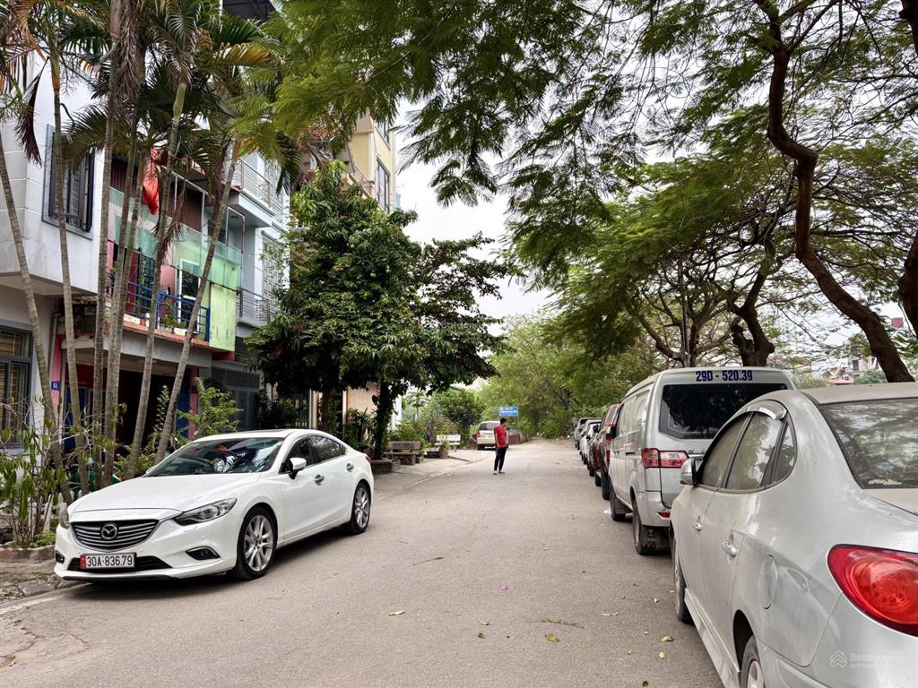 Nhà 3 tầng phân lô tđc x2b yên sở  55m217,5 tỷview hồ  vỉa hè 8m  tiềm năng tăng giá mạnh!