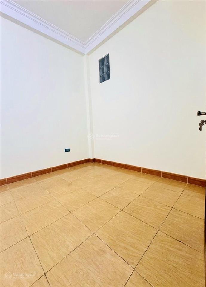 Nhà 3 tầng phân lô tđc x2b yên sở  55m217,5 tỷview hồ  vỉa hè 8m  tiềm năng tăng giá mạnh!