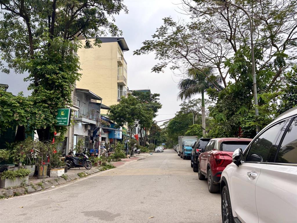 Nhà 3 tầng phân lô tđc x2b yên sở  55m217,5 tỷview hồ  vỉa hè 8m  tiềm năng tăng giá mạnh!