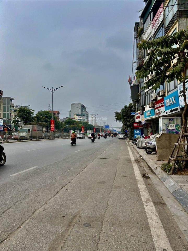 Nhà cấp bốn lô góc 3 mặt tiền giải phóng 123,9m2  18 tỷ  ô tô tải tránh  kinh doanh