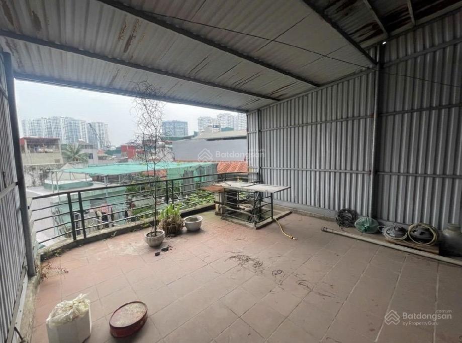 Nhà vip đền lừ 3 tầng  30m2  vài bước ra hồ ô tô đỗ cổng