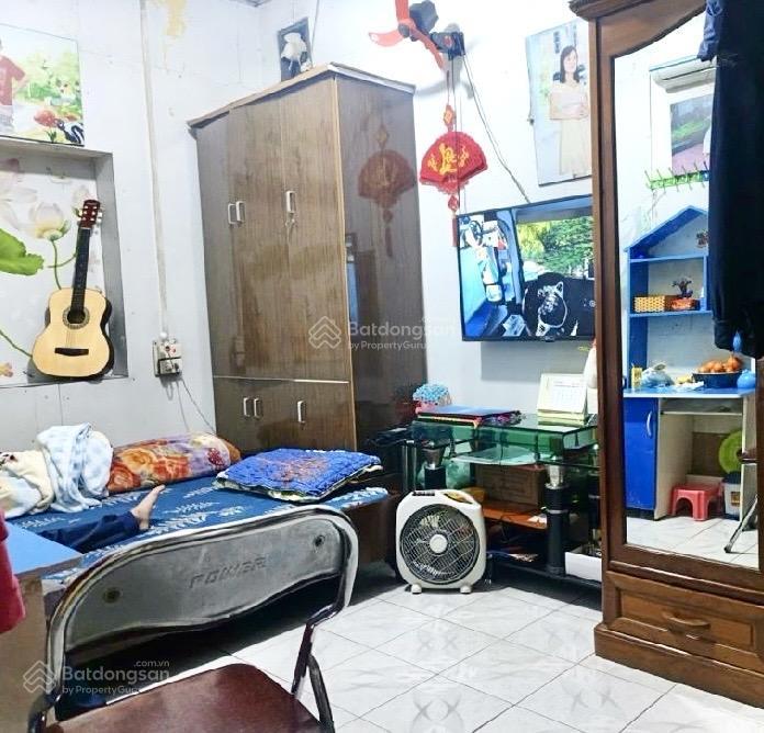 Nhà vip đền lừ 3 tầng  30m2  vài bước ra hồ ô tô đỗ cổng