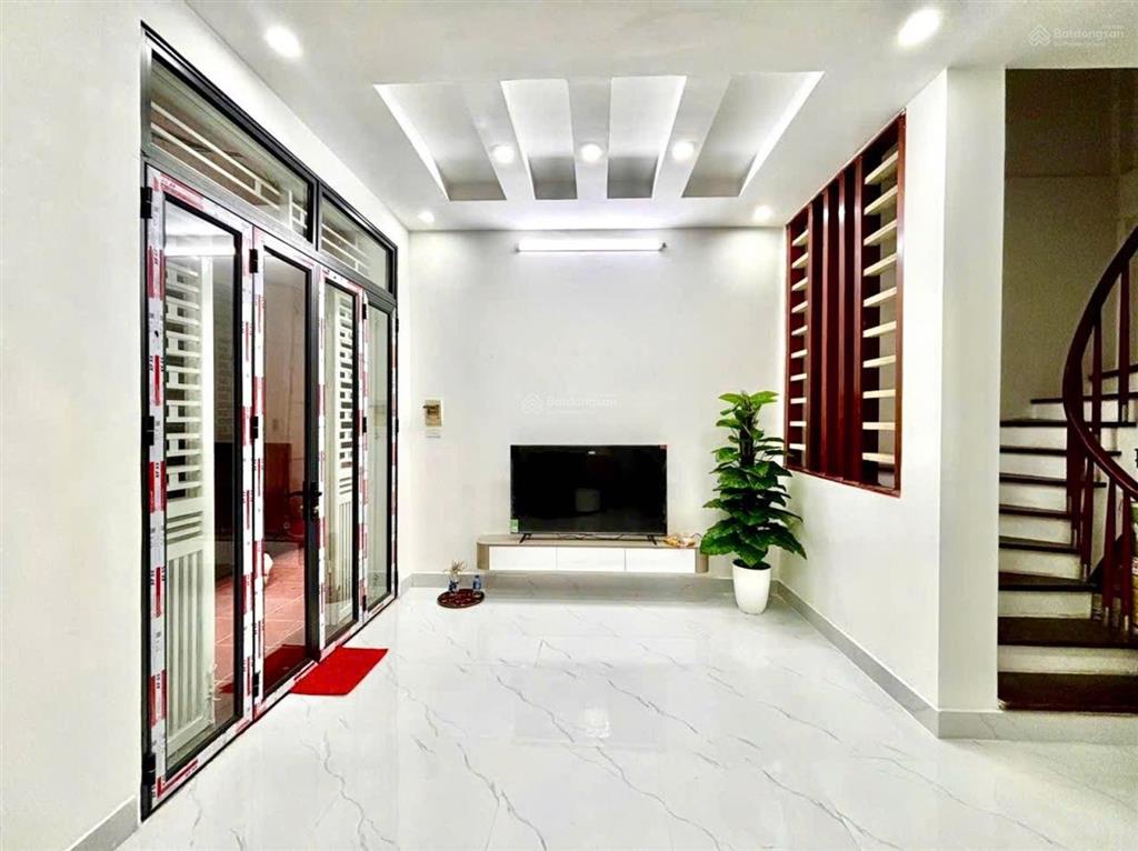 Siêu phẩm nam dư 5 tầng 60m2 sân vườn chillô tô đỗ cửa  dòng tiền tốt