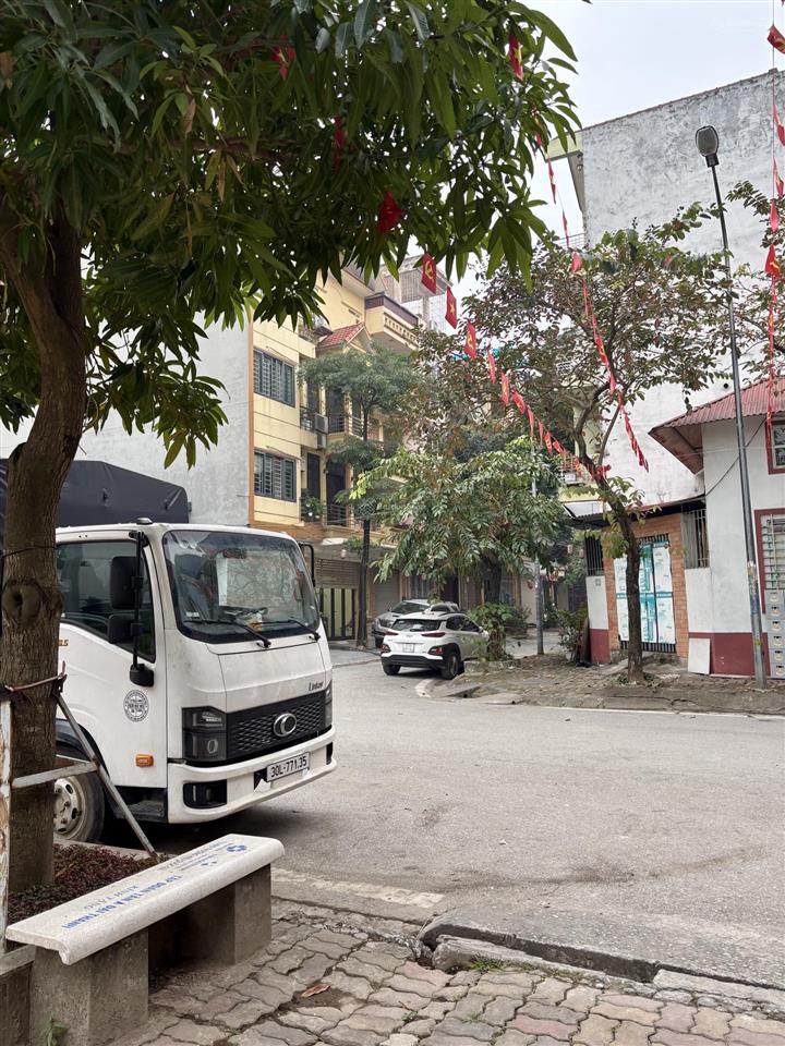 Toà nhà văn phòng x2b, 85m2 34 tỷ yên sở7 tầng thang máy 3 thoángkinh doanh