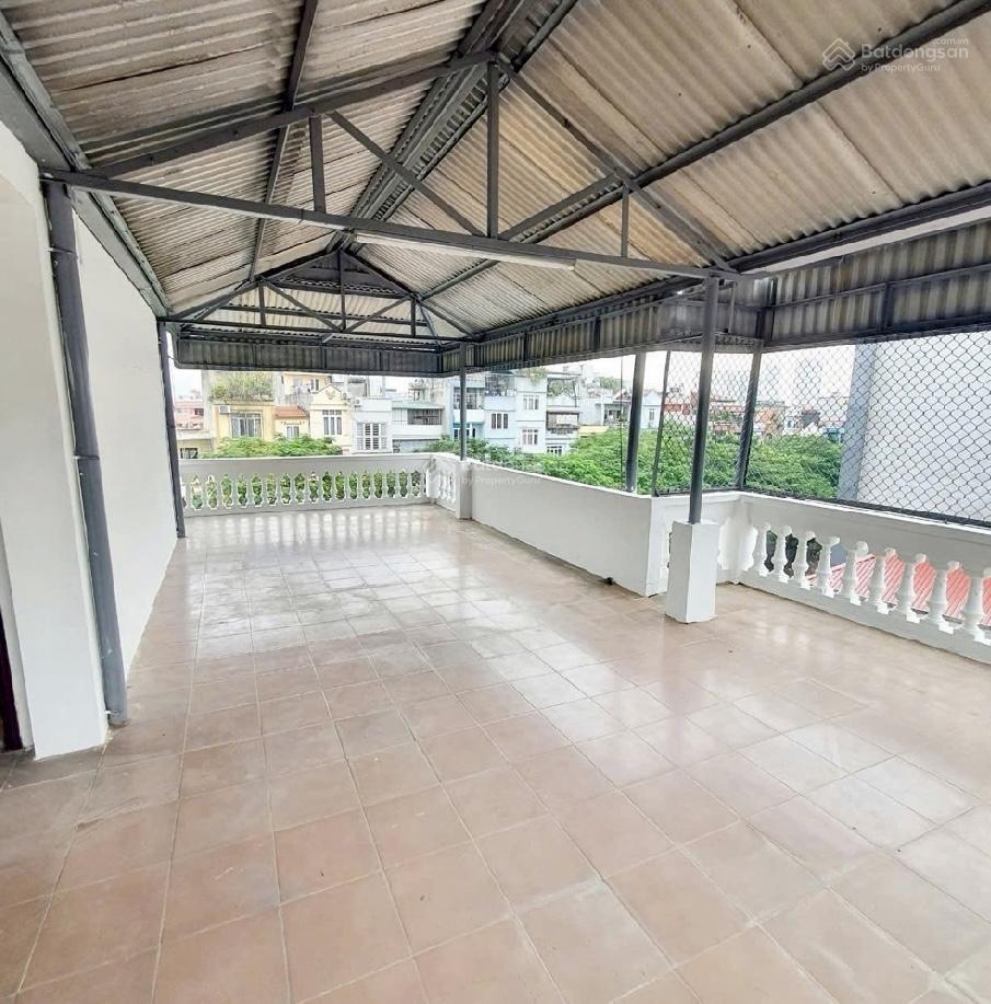 Nhà 5 tầng mặt bờ sông sét 50m215,5 tỷ kinh doanh