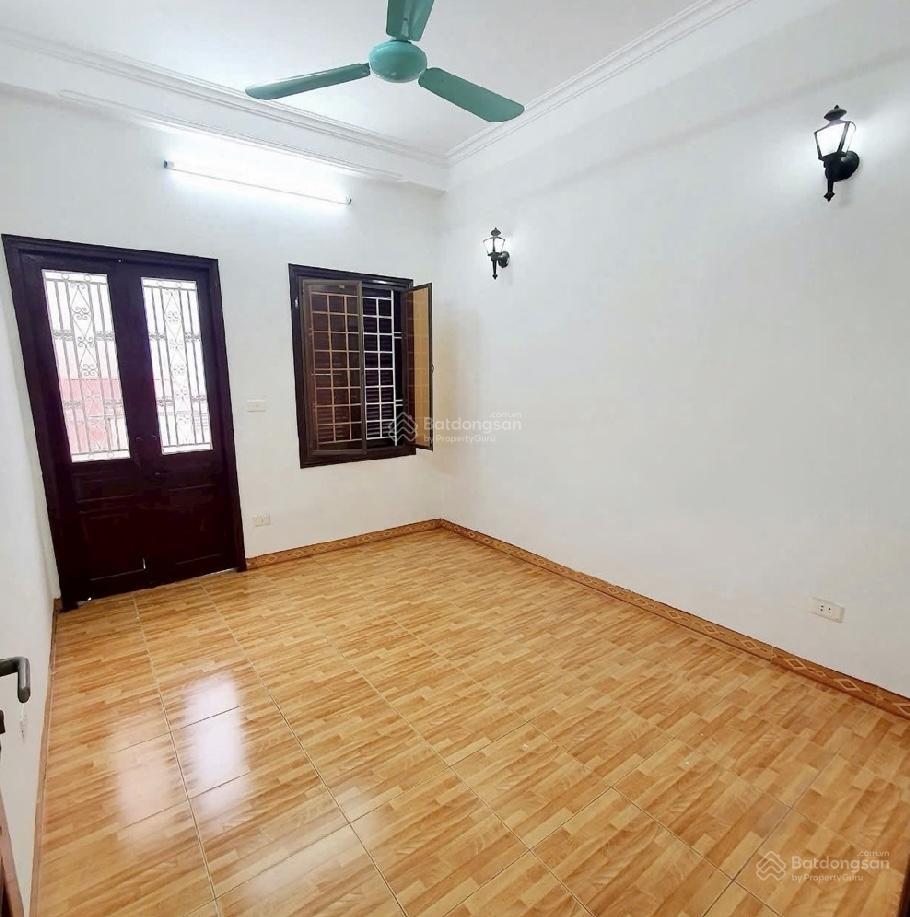 Nhà 5 tầng mặt bờ sông sét 50m215,5 tỷ kinh doanh