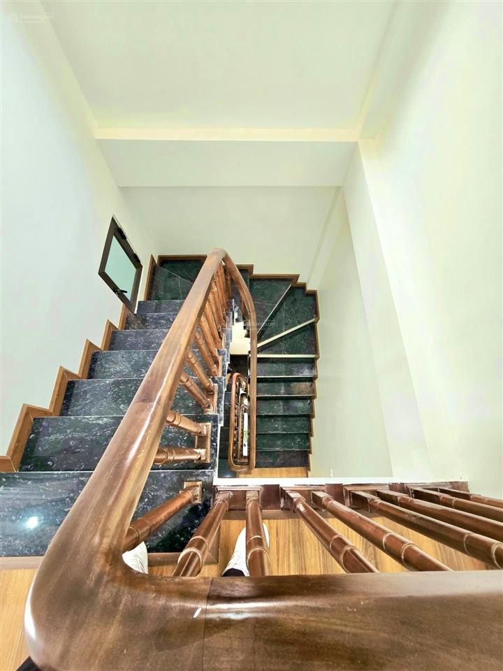 Nhà 4 tầng mặt phố giáp nhị  20m28,2 tỷ vị trí vàng  ở & kinh doanh đỉnh cao