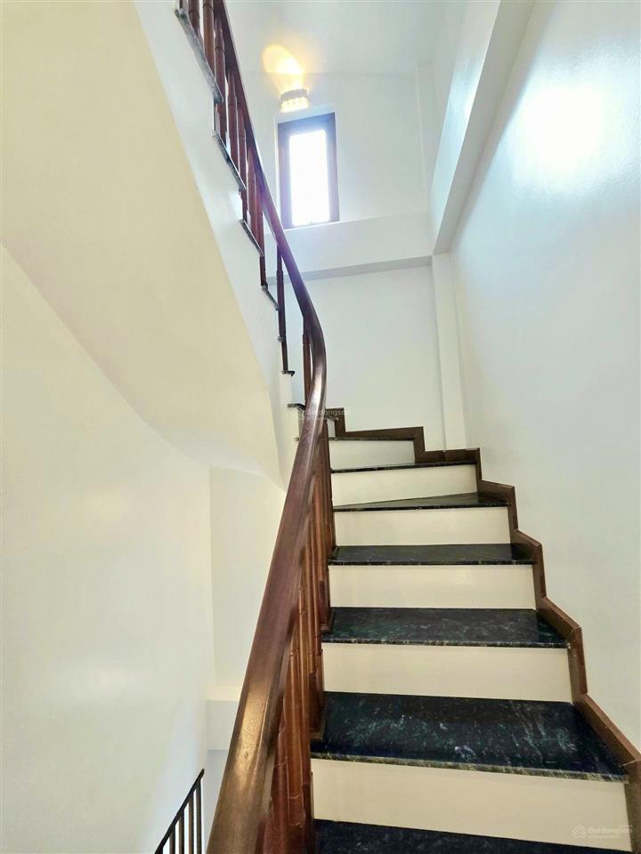 Nhà 4 tầng mặt phố giáp nhị  20m28,2 tỷ vị trí vàng  ở & kinh doanh đỉnh cao