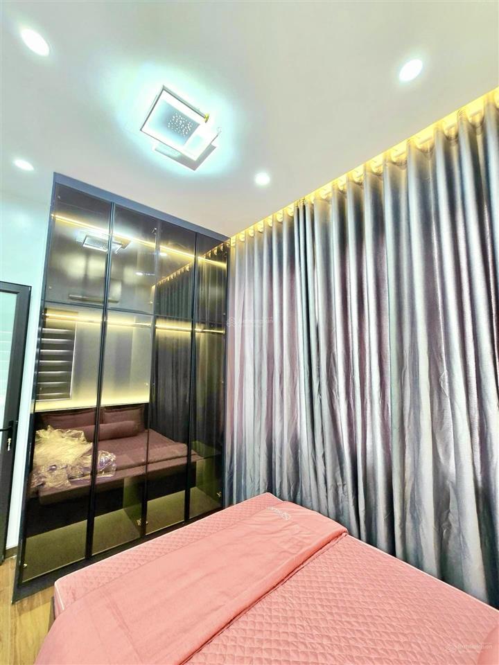 Nhà 4 tầng mặt phố giáp nhị  20m28,2 tỷ vị trí vàng  ở & kinh doanh đỉnh cao