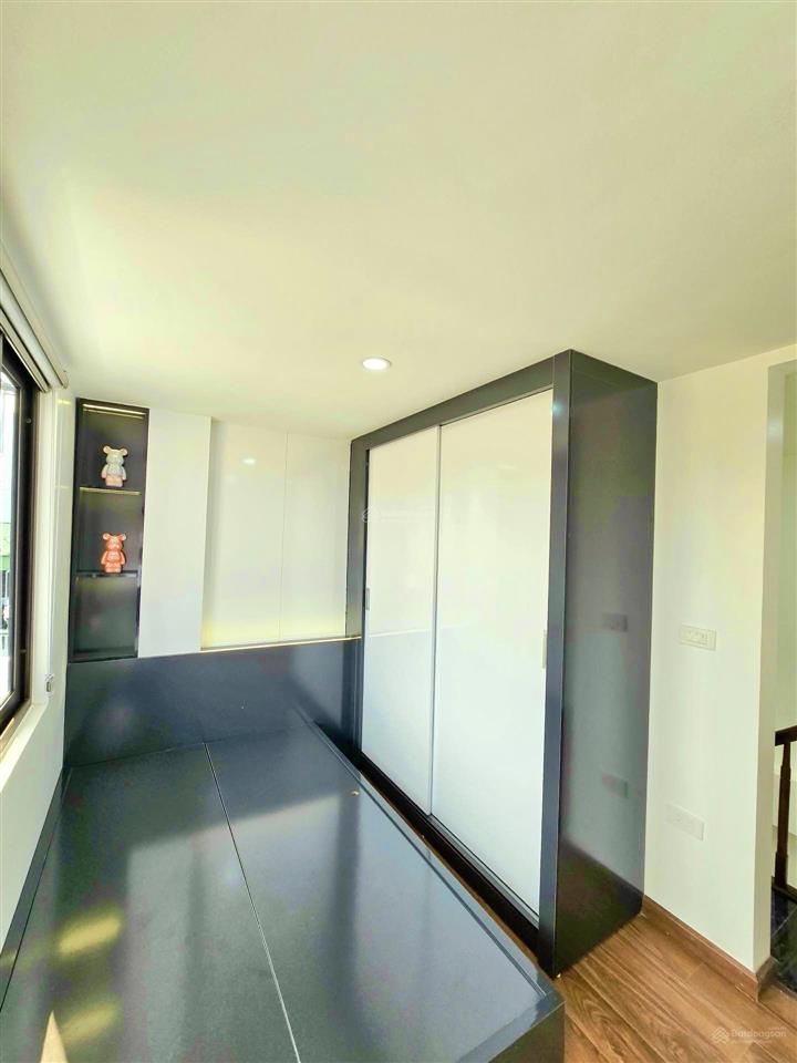 Nhà 4 tầng mặt phố giáp nhị  20m28,2 tỷ vị trí vàng  ở & kinh doanh đỉnh cao