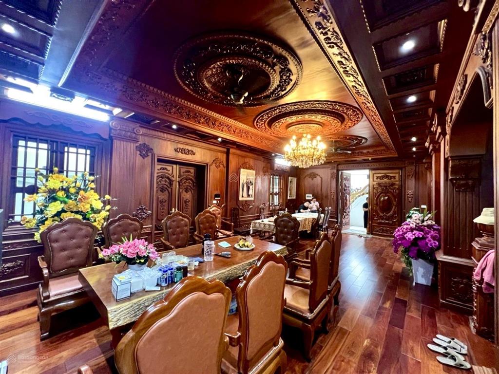 Siêu biệt thự vĩnh hoàng tân cổ điển châu âu 4 tầng185m2 67,5 tỷ
