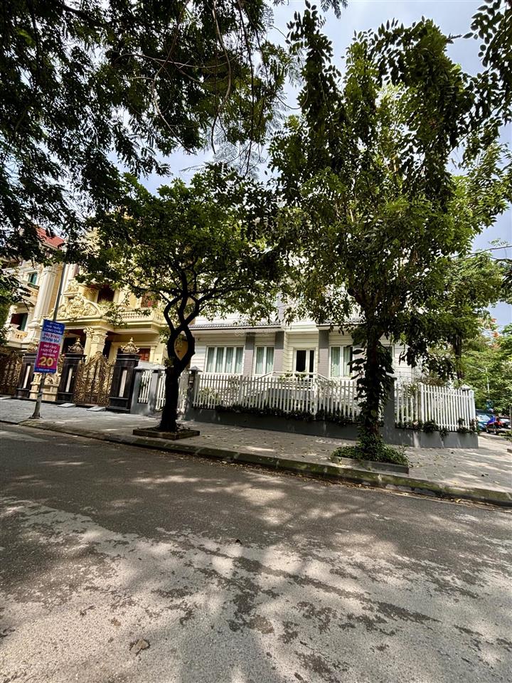 Siêu biệt thự vĩnh hoàng tân cổ điển châu âu 4 tầng185m2 67,5 tỷ