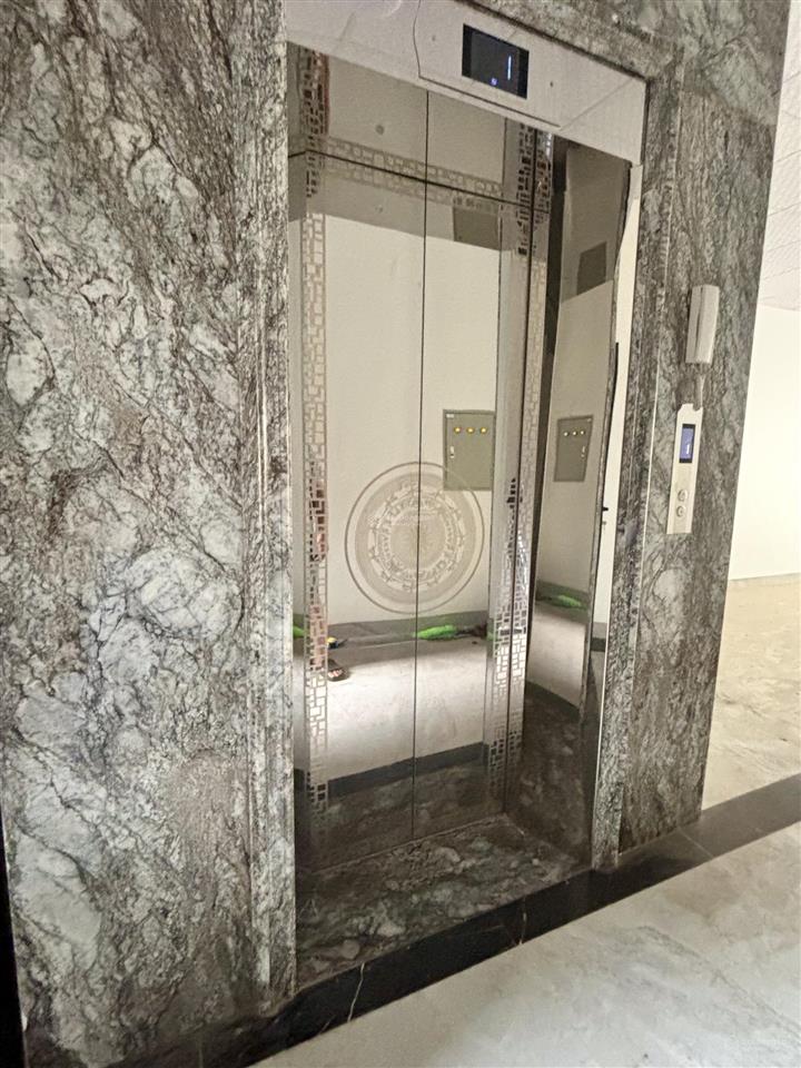 Cho thuê nhà 4 tầng yên duyên mới coong 70m2 40tr ô tô tránh  kinh doanh tốt