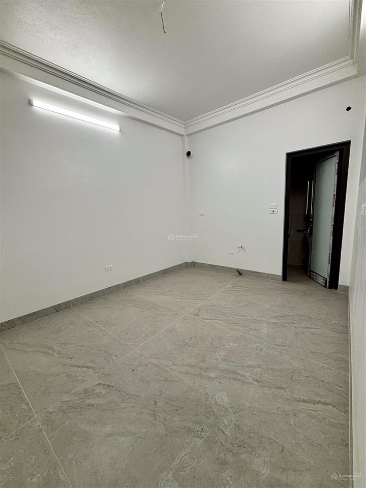 Cho thuê nhà 4 tầng yên duyên mới coong 70m2 40tr ô tô tránh  kinh doanh tốt
