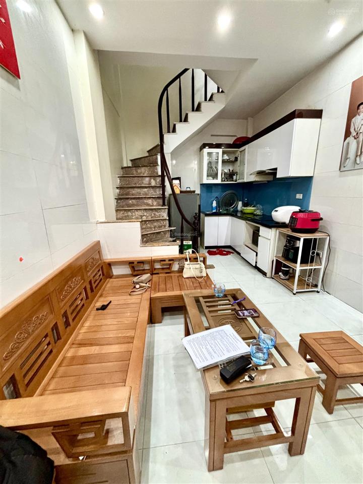 Hiếm có khó tìm  nhà đẹp lĩnh nam 4 tầng22m2 6,25 tỷ ngõ thông  sổ đỏ nở hậu đắc lộc