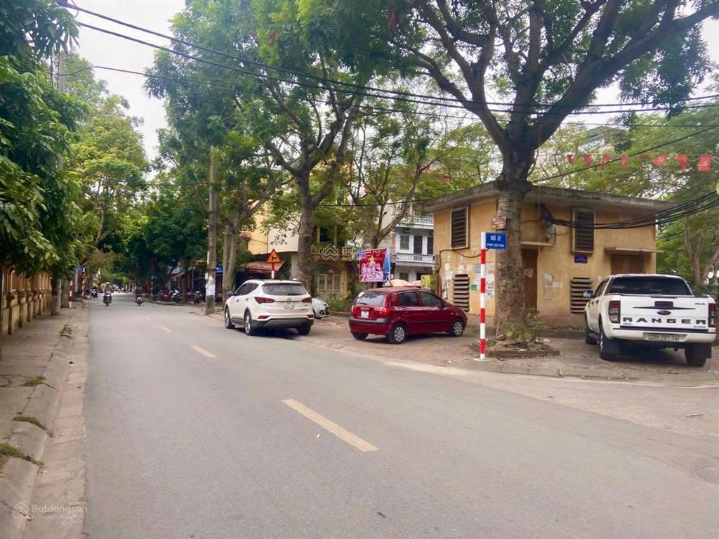 Nhà lô góc tây trà 4 tầng view hồ 40m2  22,6 tỷ  kinh doanh cafe