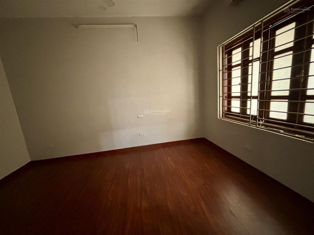 Cho thuê biệt thự liền kề tam trinh  150m x 4 tầng  25tr/tháng ô tô tránh