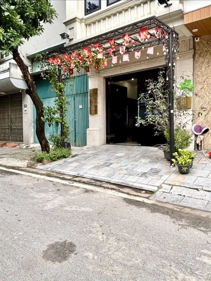 Cho thuê nhà tđc x2a yên sở 6 tầng thang máy  60m²  25 tr/tháng  ô tô tránh