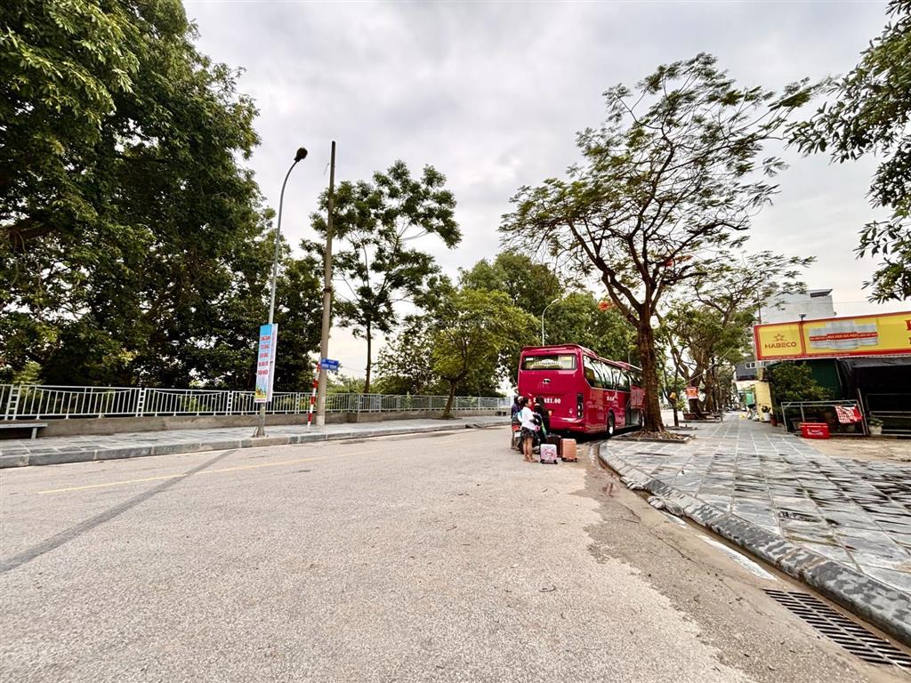 Cho thuê nhà tđc x2a yên sở 6 tầng thang máy  60m²  25 tr/tháng  ô tô tránh