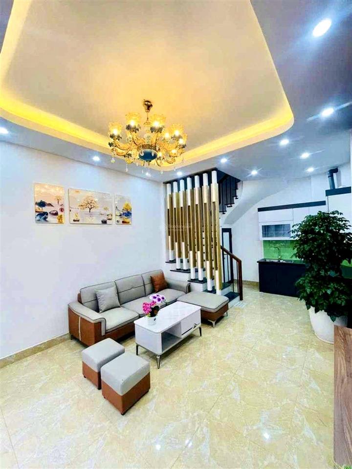 Nhà đẹp lĩnh nam 40m2 4 tầng  7,35 tỷ 20m ra ô tô tránh ở ngay!