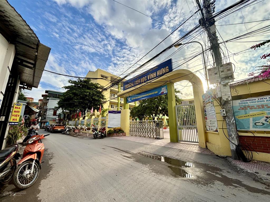 Nhà đẹp lĩnh nam 40m2 4 tầng  7,35 tỷ 20m ra ô tô tránh ở ngay!