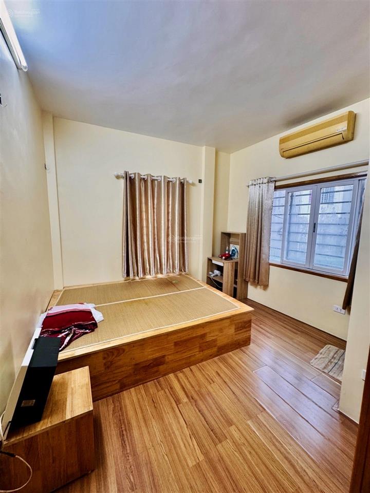 Nhà 5 tầng gần hồ yên duyên 24m²  3,3 tỷ  mặt ngõ ba gác