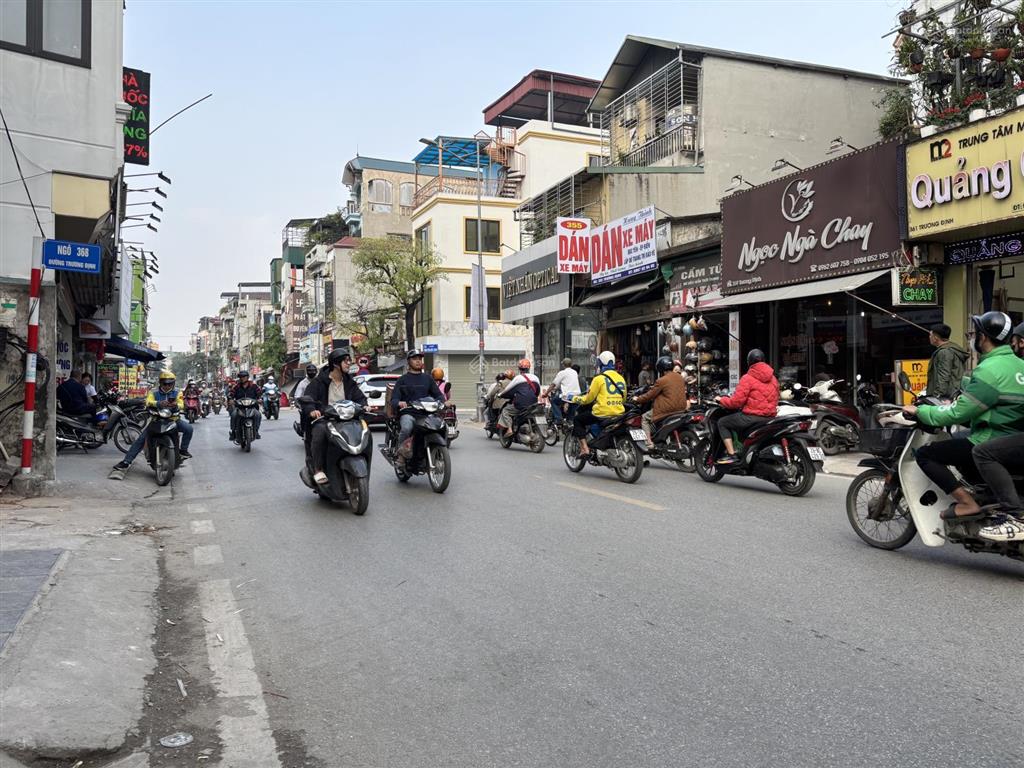 Siêu phẩm mặt phố trương định 200m2  130 tỷ  vỉa hè  kinh doanh