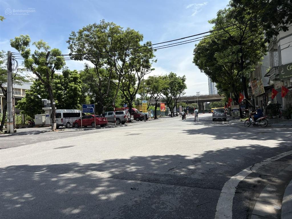 Siêu phẩm 3 tầng mặt phố dương văn bé 52m2  21,5 tỷ  vỉa hè rộng  kinh doanh