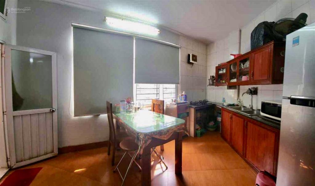 Mặt phố dương văn bé 4 tầng 40m2  vỉa hè  ô tô tránh  dòng tiền 15tr/tháng