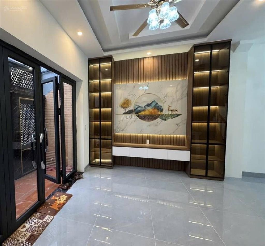 Nhà mới coong khuyến lương 45m2 5 tầng thang máy ô tô vào nhà  12,4 tỷ