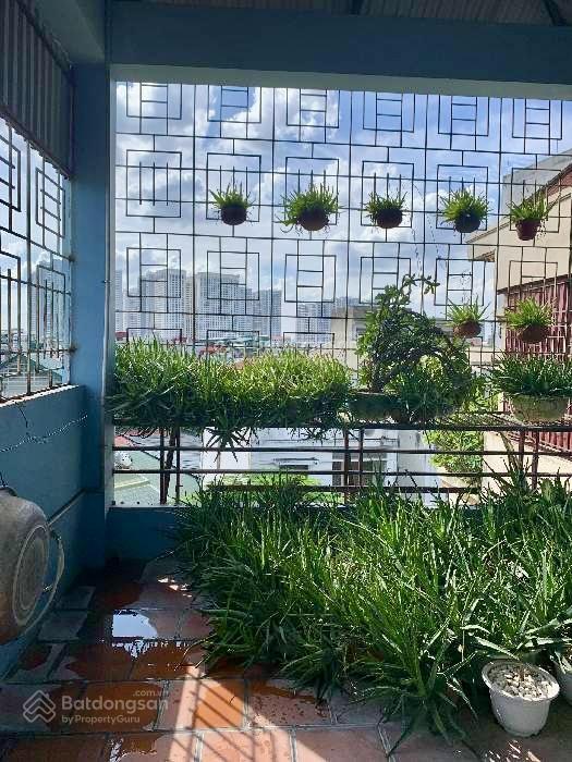 Mặt phố vĩnh hưng 5 tầng  75m2  18 tỷ  vỉa hè rộng  ô tô dừng đỗ