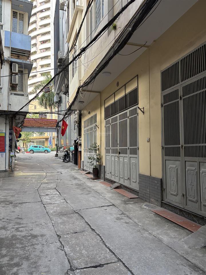 Cho thuê nhà phân lô 3 tầng tân mai 45m2  10tr/tháng  mặt ngõ ô tô tránh  kinh doanh tốt