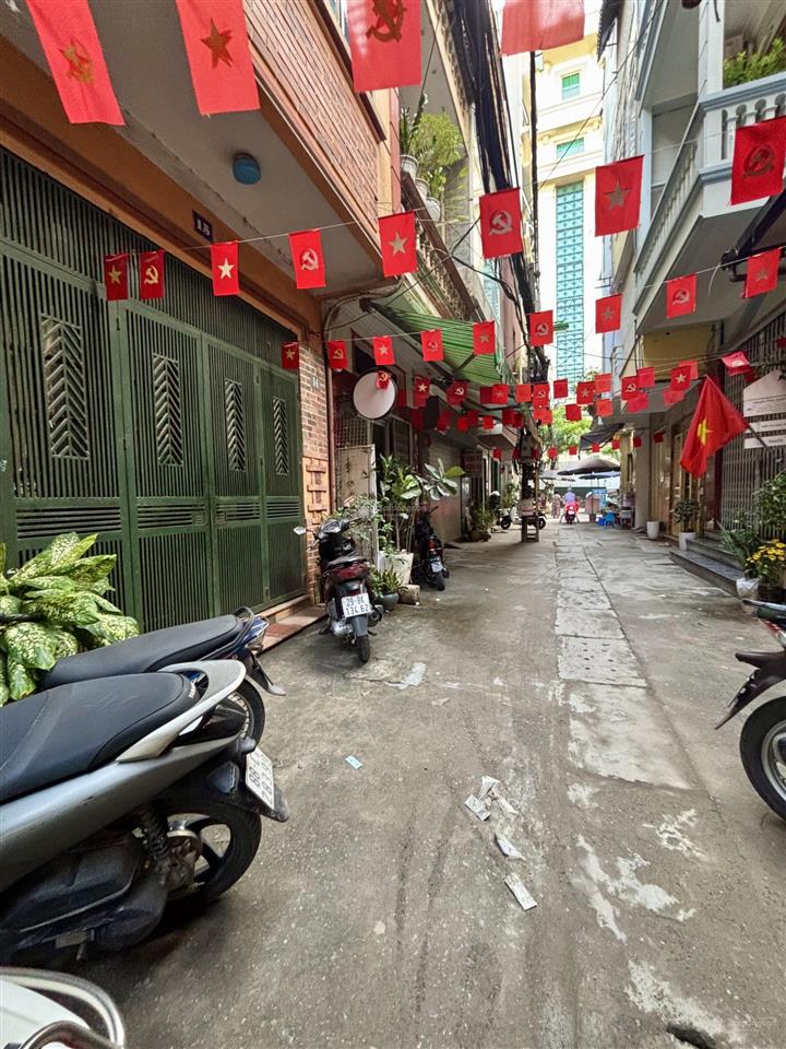 Cho thuê nhà phân lô 3 tầng tân mai 45m2  10tr/tháng  mặt ngõ ô tô tránh  kinh doanh tốt