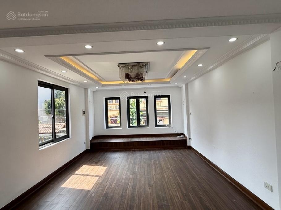 Nhà đẹp 5 tầng yên mỹ 40m26,3 tỷô tô vào nhàngõ thông